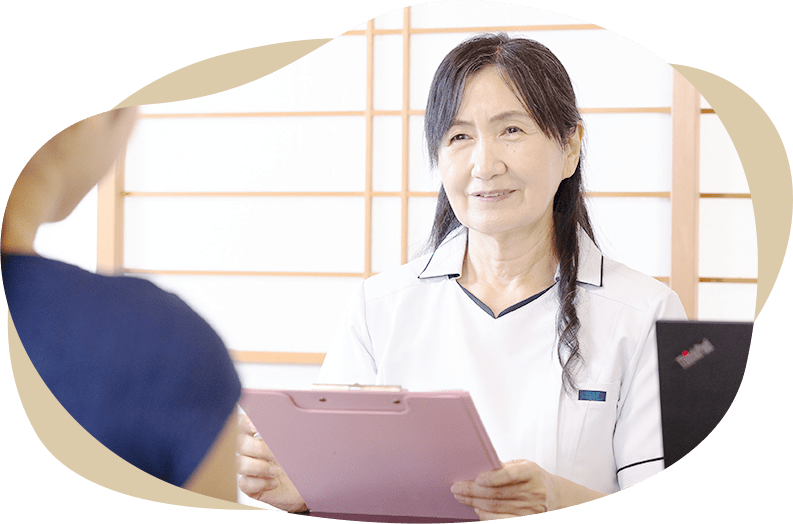 触診から痛みの原因を的確に判断し、行う適切な施術